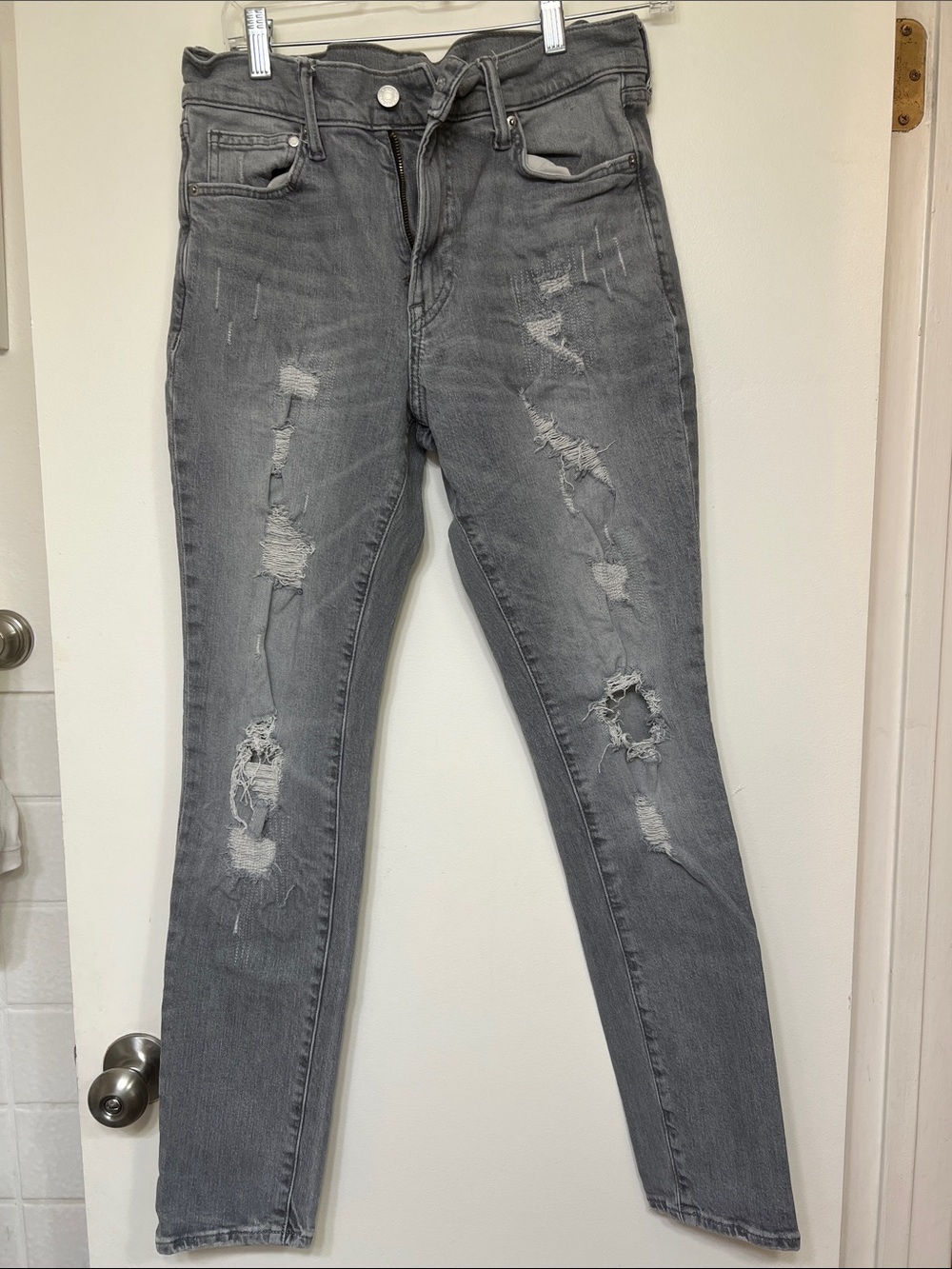 Men’s H&M Gray Distressed Skinny Jeans